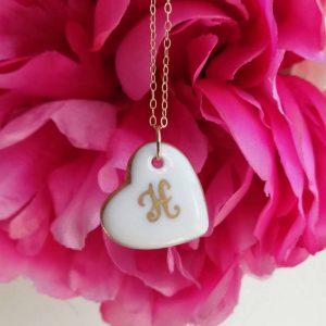 collier coeur de porcelaine décor initiale or - Limoges